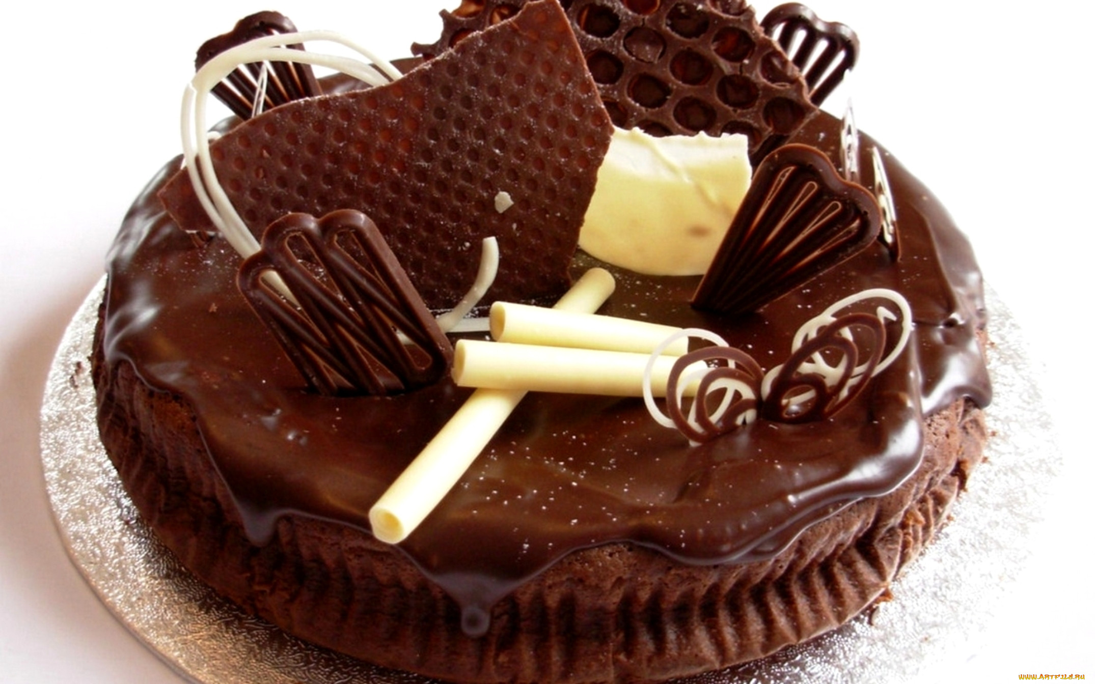 Торт домашний для мужчины. Шоколадный торт. Украшение шоколадного торта. Украсить шоколадный торт. Торт «шоколадка».